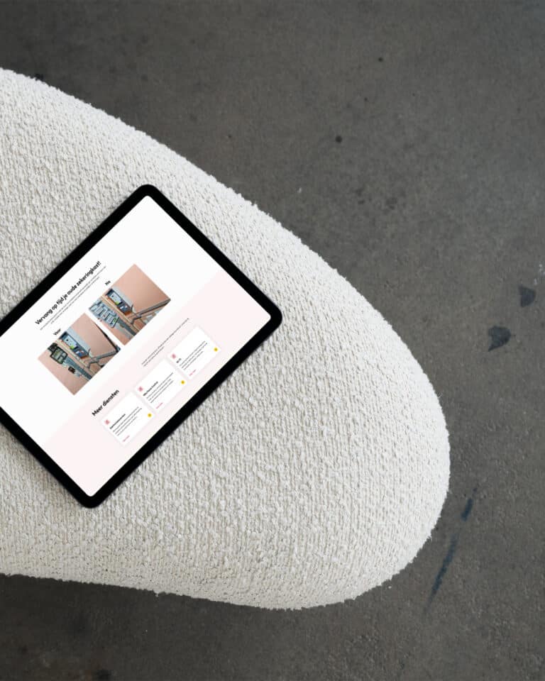 Electro Suy website op tablet, modern branding en digitale presentatie.
